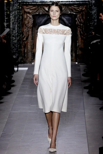 Look 5